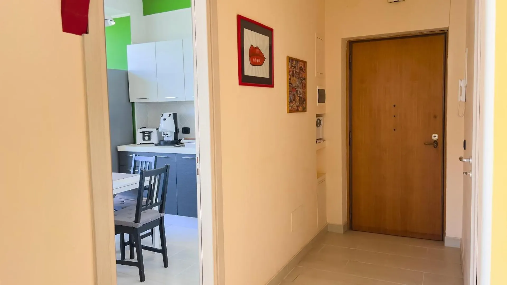 Grimhouse, Nuovo Trilocale In Lucio Sestio Apartment 0*, Rome Italy